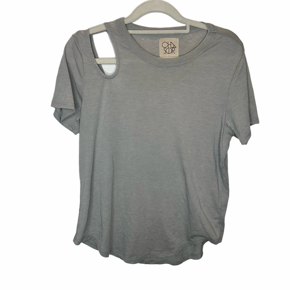 CHASER Gray Cutout Tee Size Medium